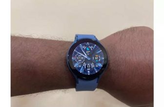 Android’s answer to Apple Watch SE