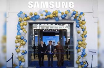 Samsung opens North India’s biggest centre in Delhi; aims to change how gadget lovers experience devices